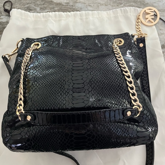 Michael Kors Jet set medium snakeskin handbag - Picture 4 of 10